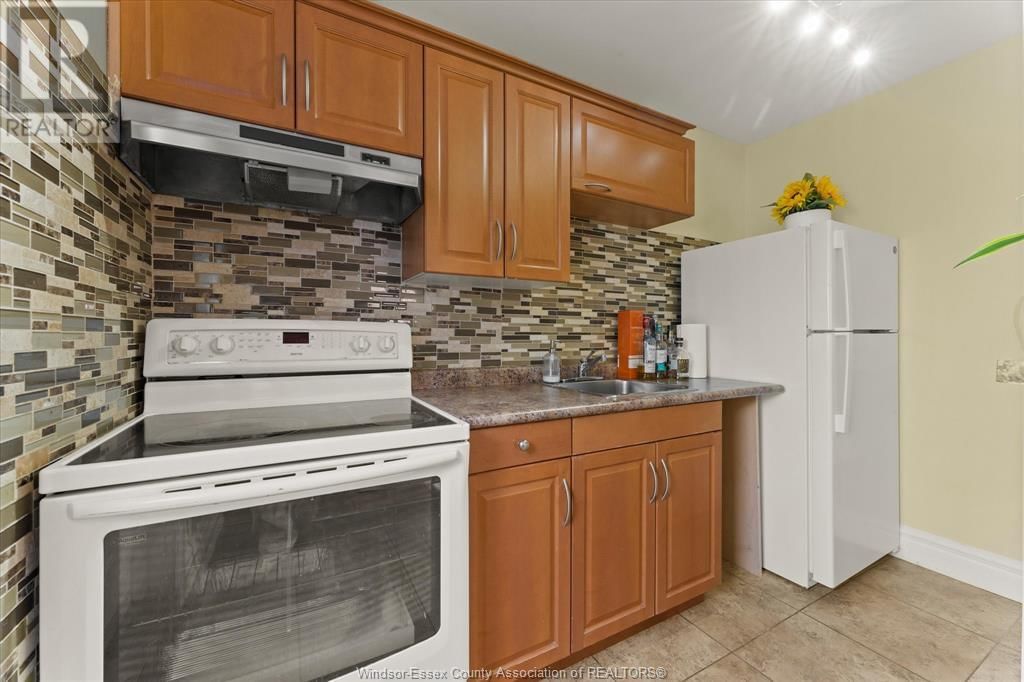 4714 PERIWINKLE CRESCENT Image 30