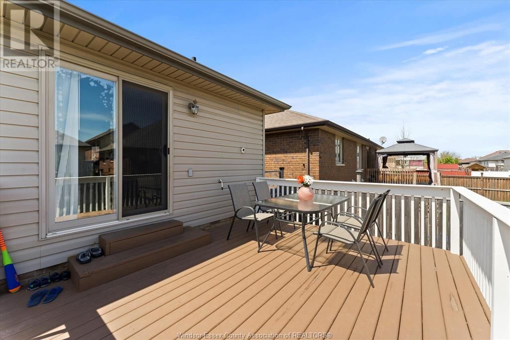 4714 PERIWINKLE CRESCENT Image 36