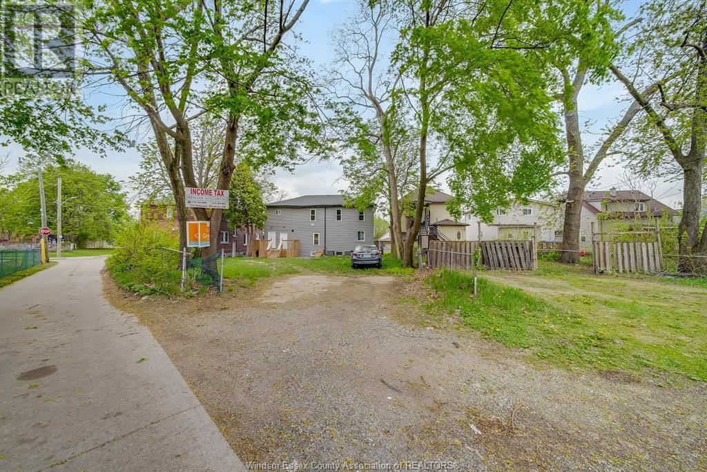 646 TOURNIER STREET Image 22