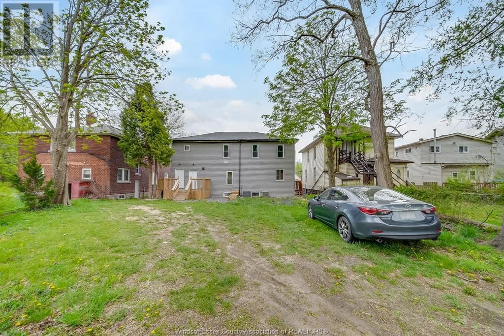 646 TOURNIER STREET Image 24