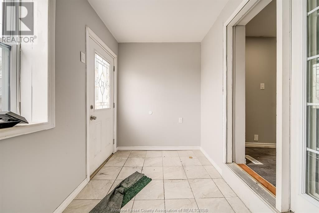 646 TOURNIER STREET Image 5