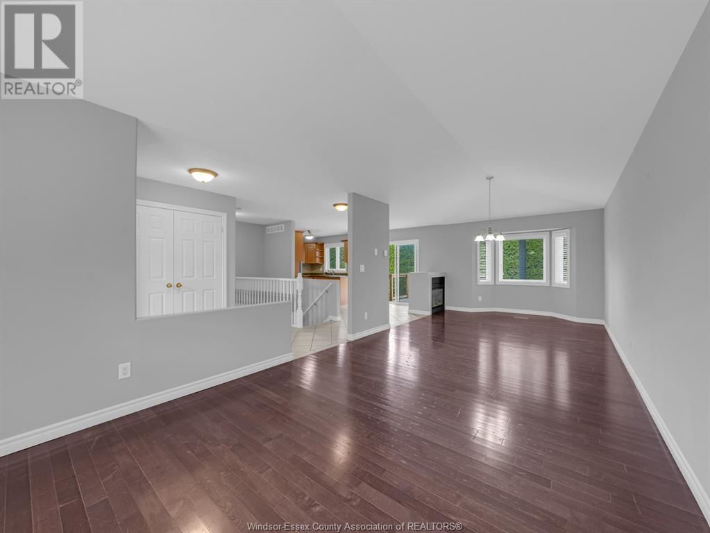4 - 32 ROBSON Image 13