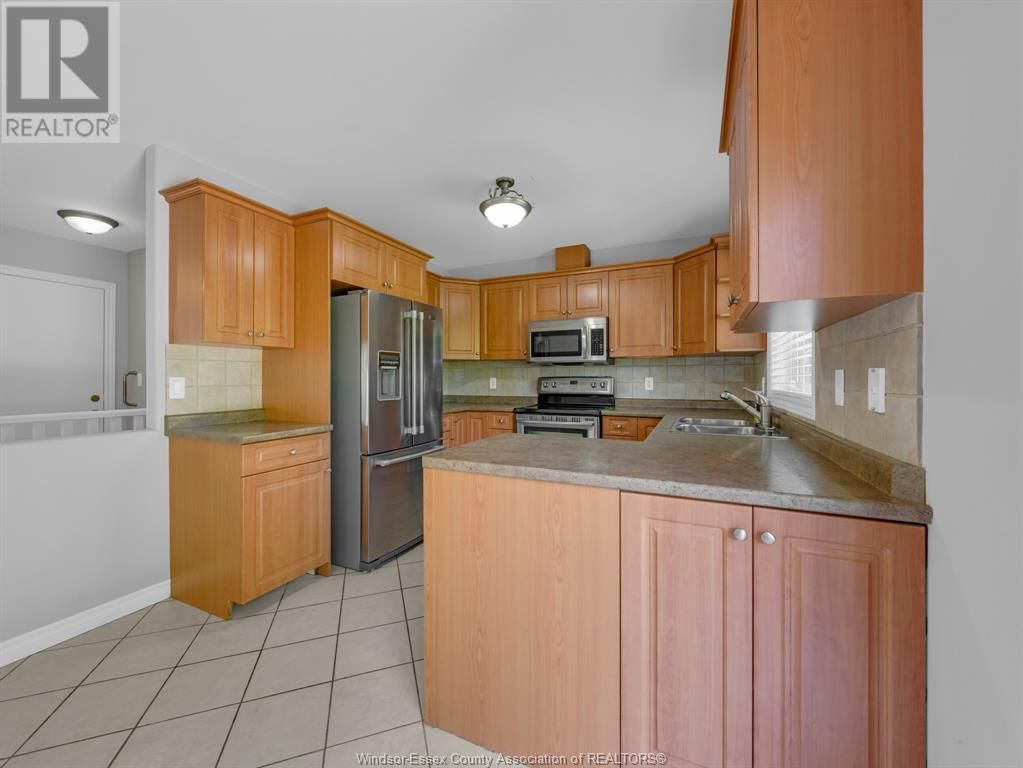 4 - 32 ROBSON Image 15