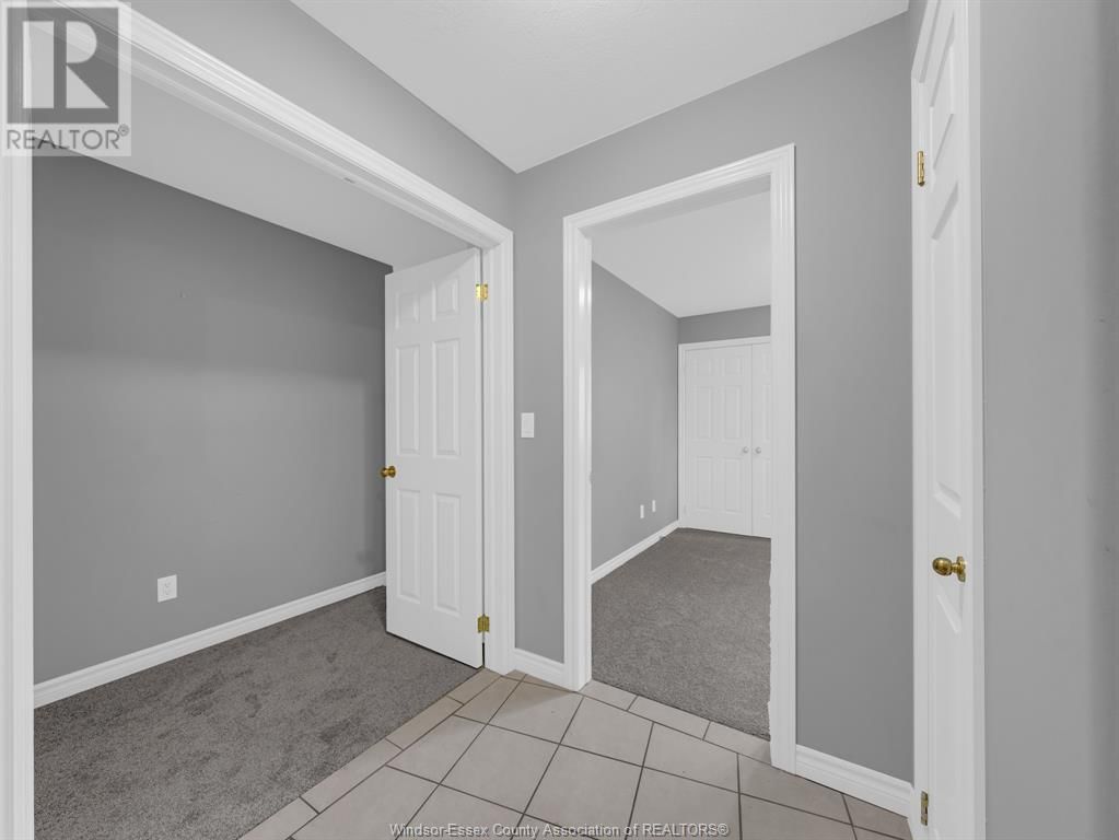 4 - 32 ROBSON Image 18