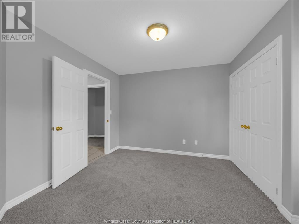 4 - 32 ROBSON Image 20