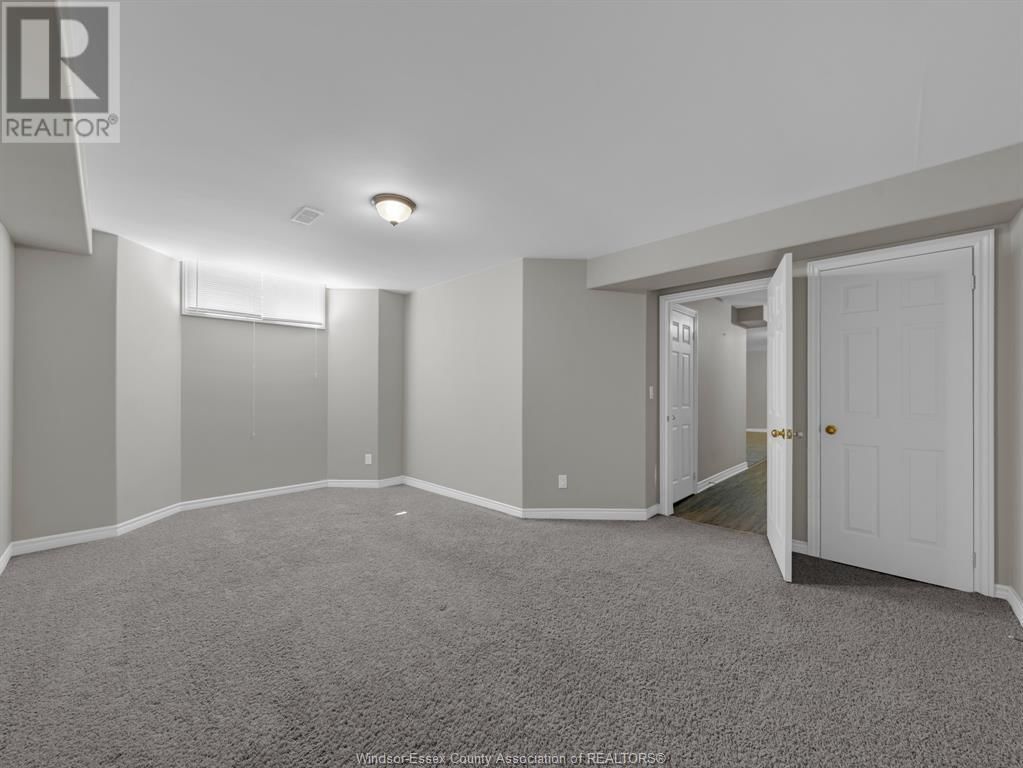 4 - 32 ROBSON Image 33