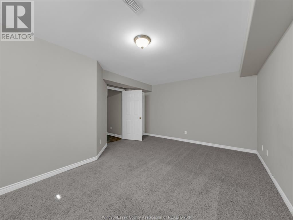 4 - 32 ROBSON Image 34