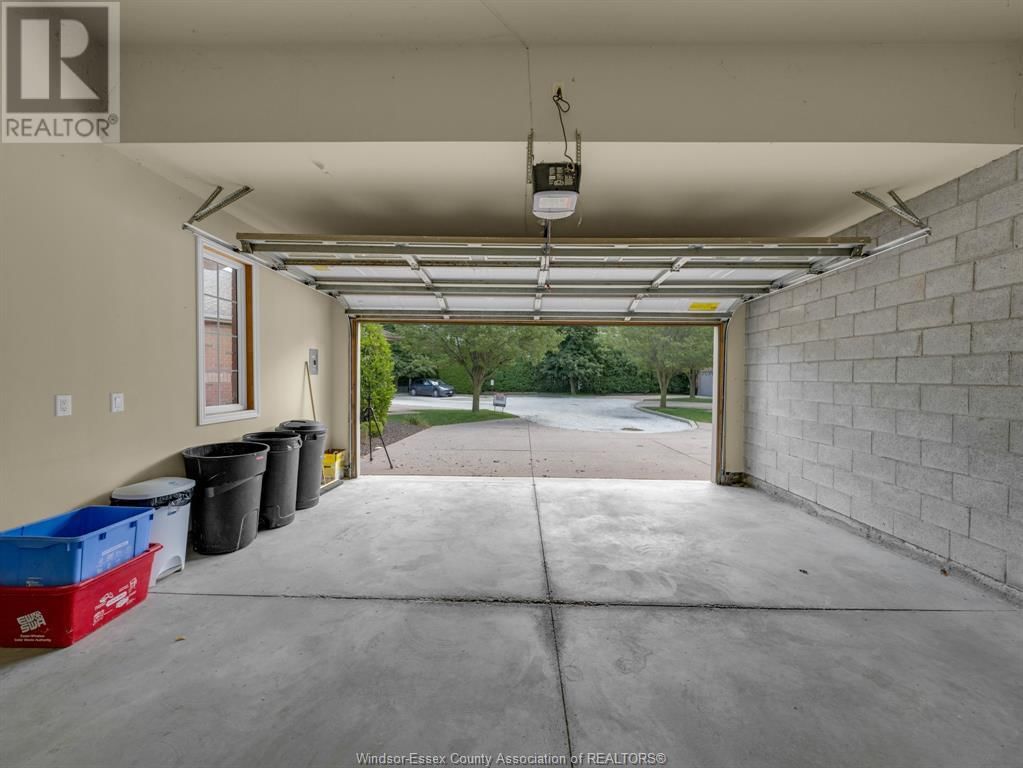 4 - 32 ROBSON Image 44