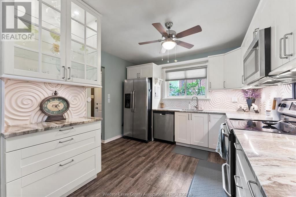 6256 ROSE-VILLE GARDEN DRIVE Image 12