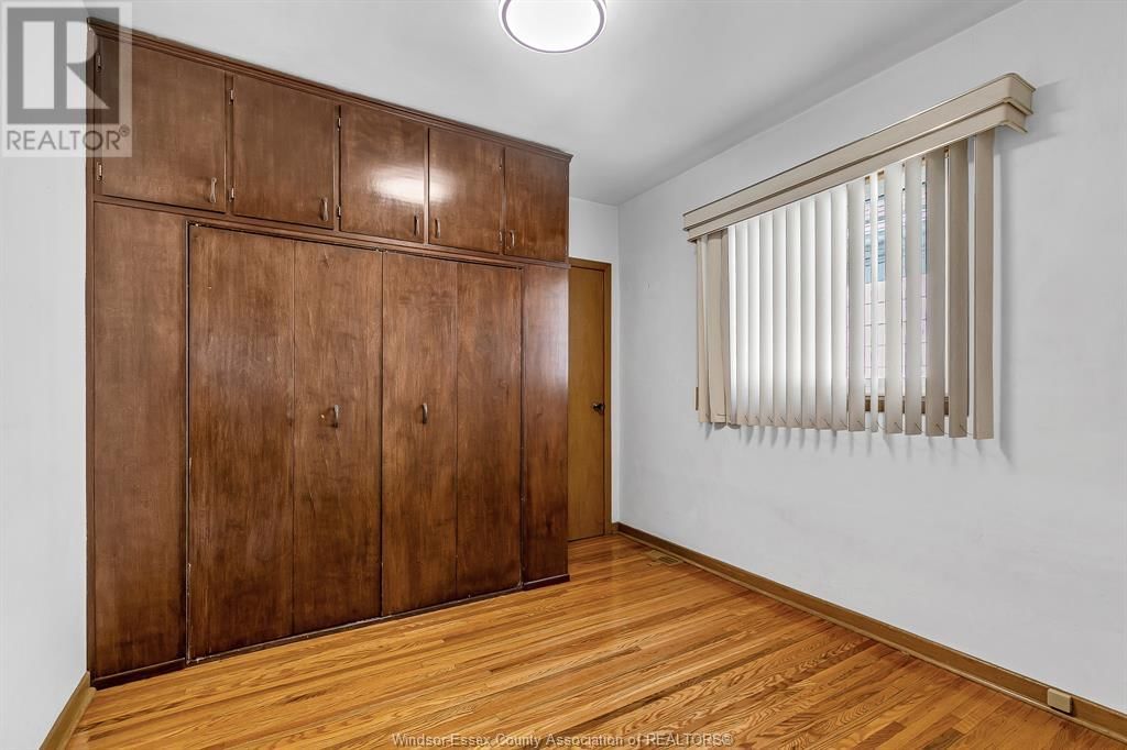 953 MARENTETTE AVENUE Image 18