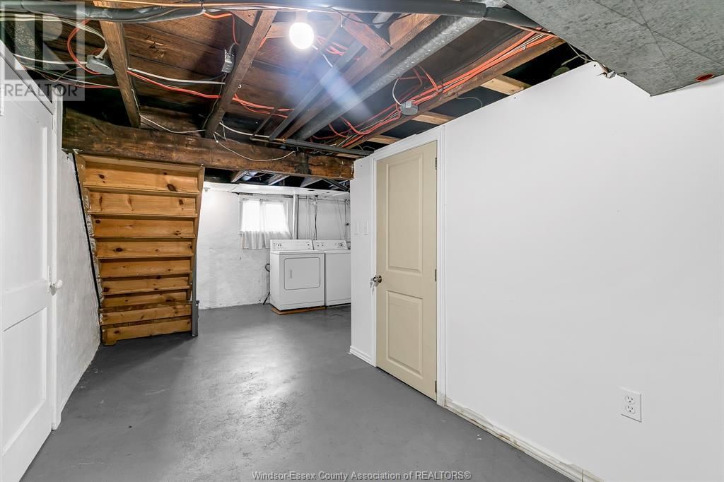 953 MARENTETTE AVENUE Image 23