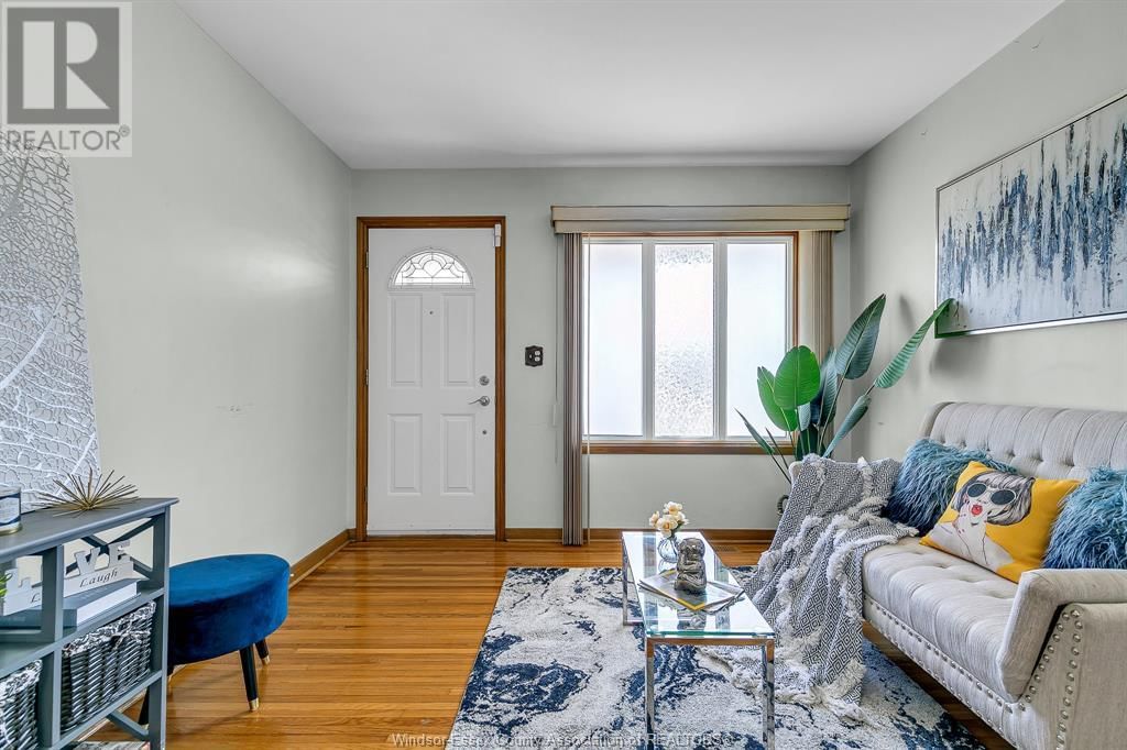 953 MARENTETTE AVENUE Image 7