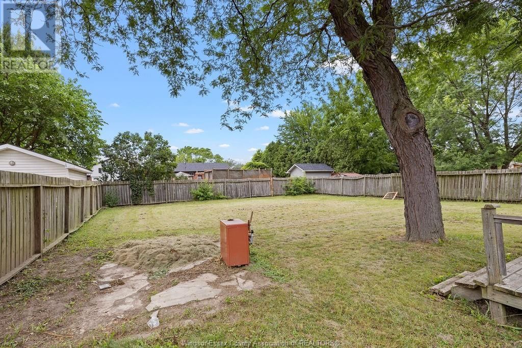 5440 LYNDON Image 21