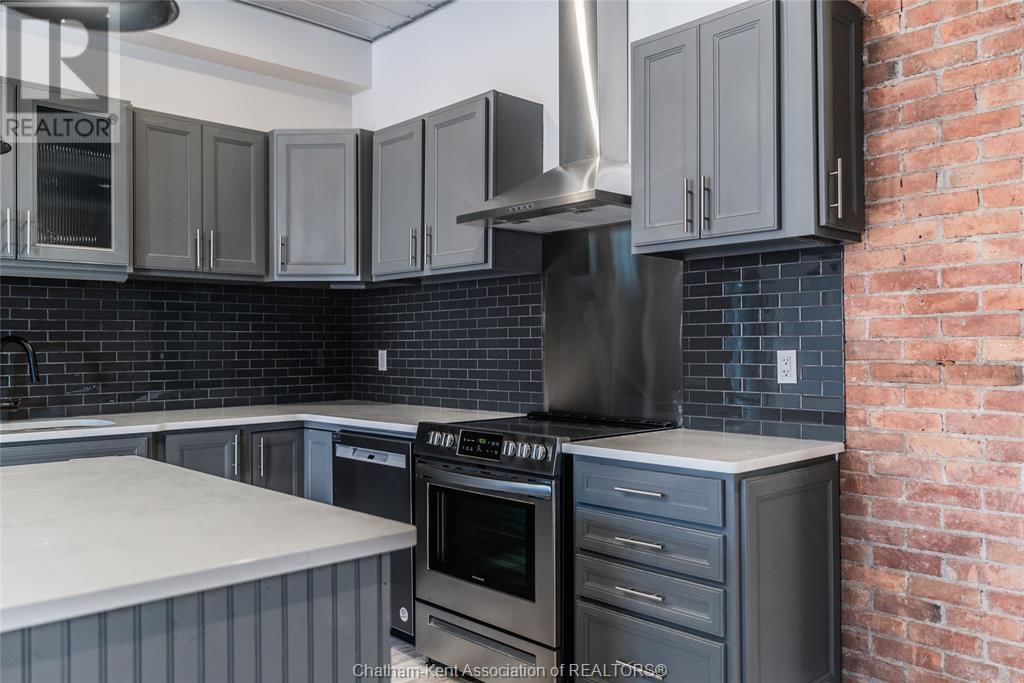 2A - 210 KING STREET WEST Image 11
