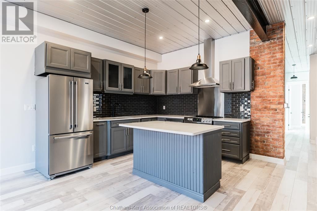 2A - 210 KING STREET WEST Image 17