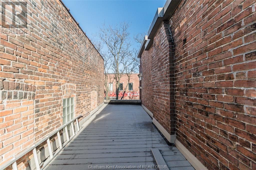 2A - 210 KING STREET WEST Image 34