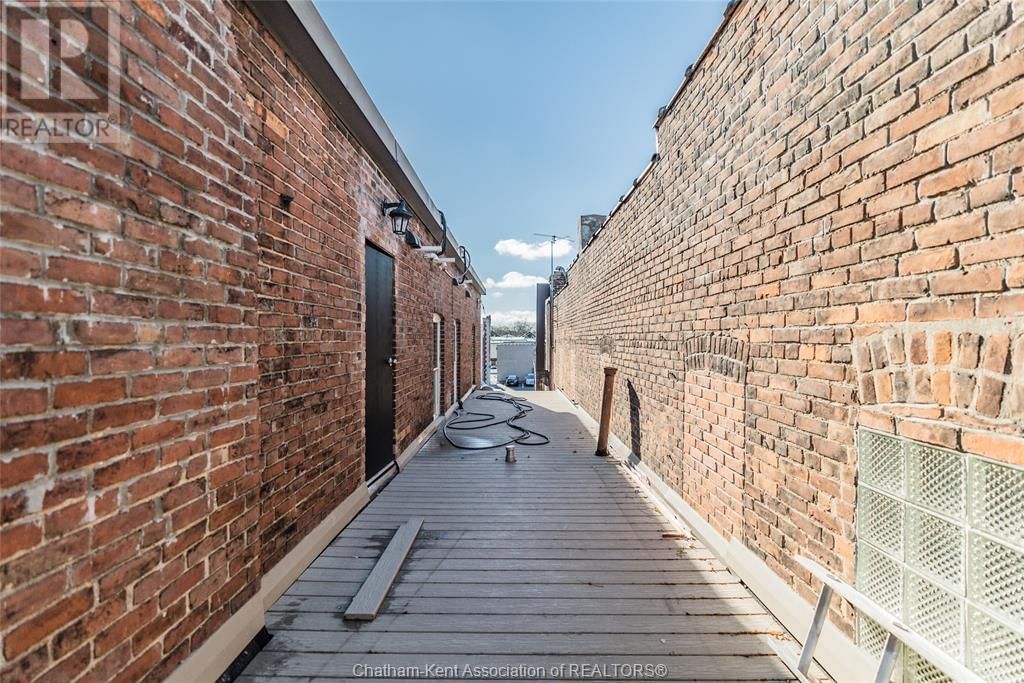 2A - 210 KING STREET WEST Image 35