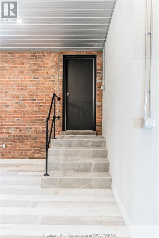 2A - 210 KING STREET WEST Image 9