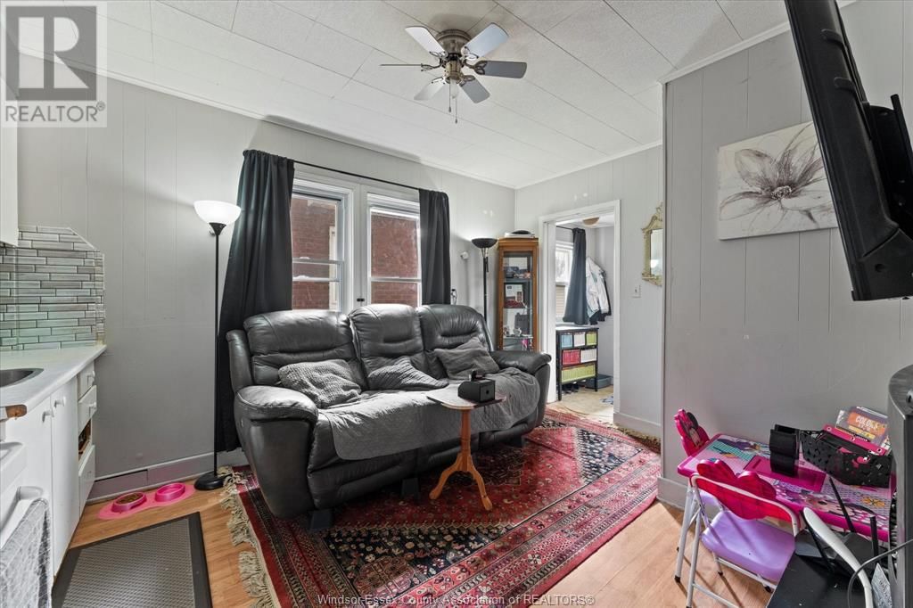 1135 ALBERT ROAD Image 16