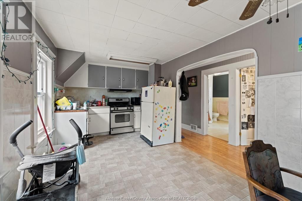 1135 ALBERT ROAD Image 21