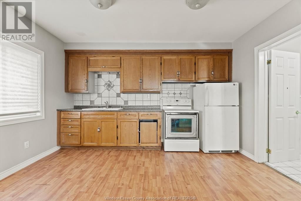 1135 ALBERT ROAD Image 7