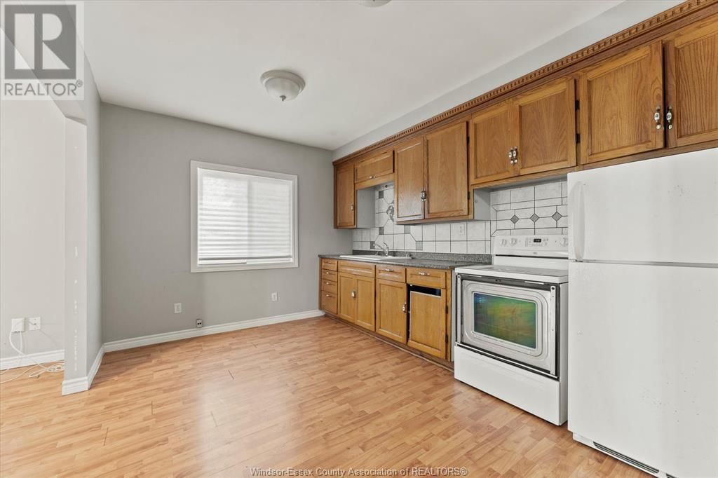 1135 ALBERT ROAD Image 8