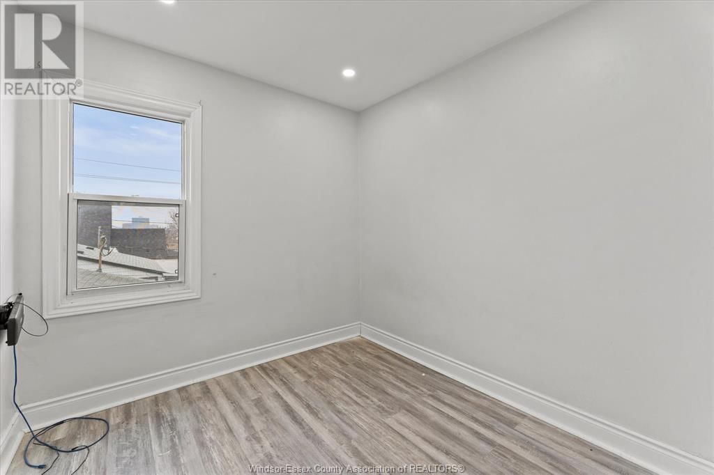 440 PARENT AVENUE Image 10