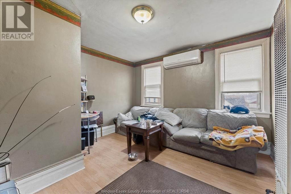 440 PARENT AVENUE Image 16