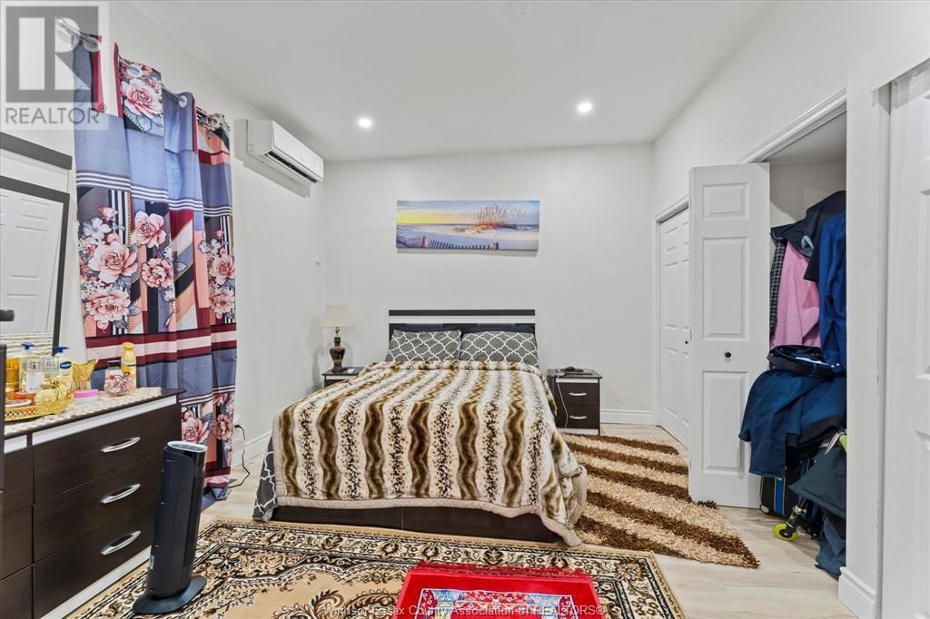 440 PARENT AVENUE Image 32