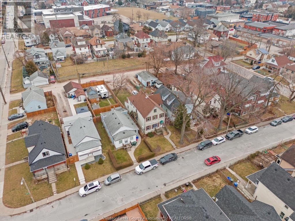 440 PARENT AVENUE Image 36