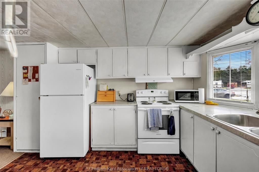 2 - 22220 CHARING CROSS ROAD Image 12