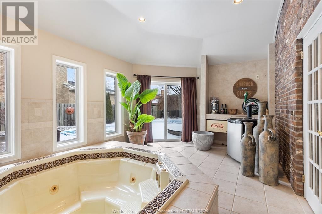 3940 VILLA BORGHESE DRIVE Image 20