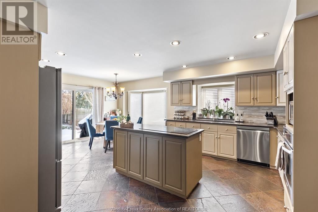 3940 VILLA BORGHESE DRIVE Image 5