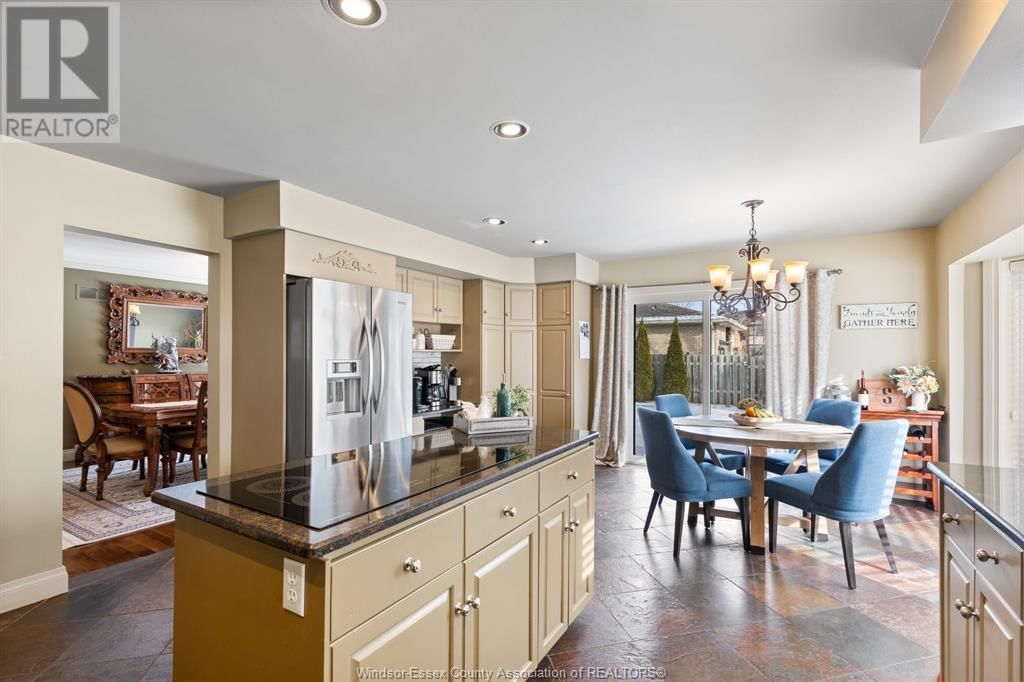 3940 VILLA BORGHESE DRIVE Image 9
