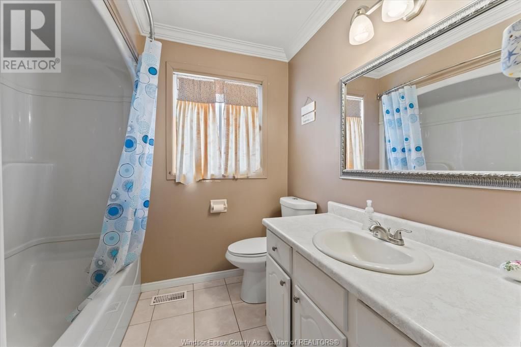 7149 WILLIAM STREET Image 20