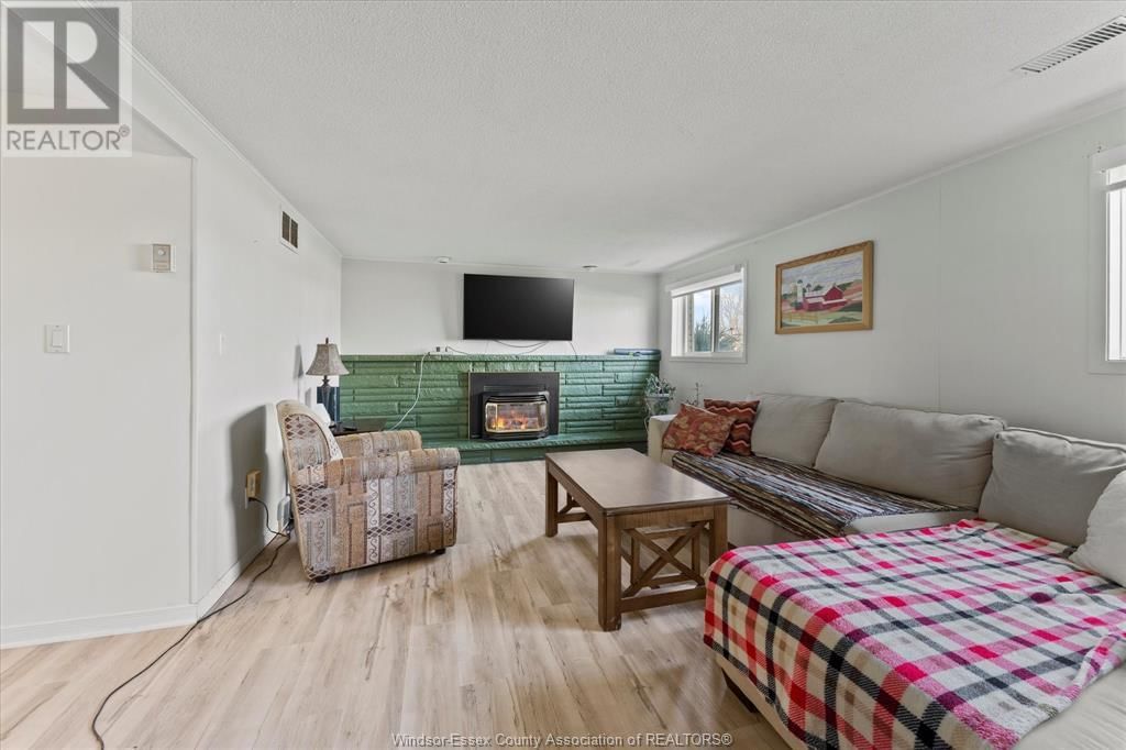 7149 WILLIAM STREET Image 21