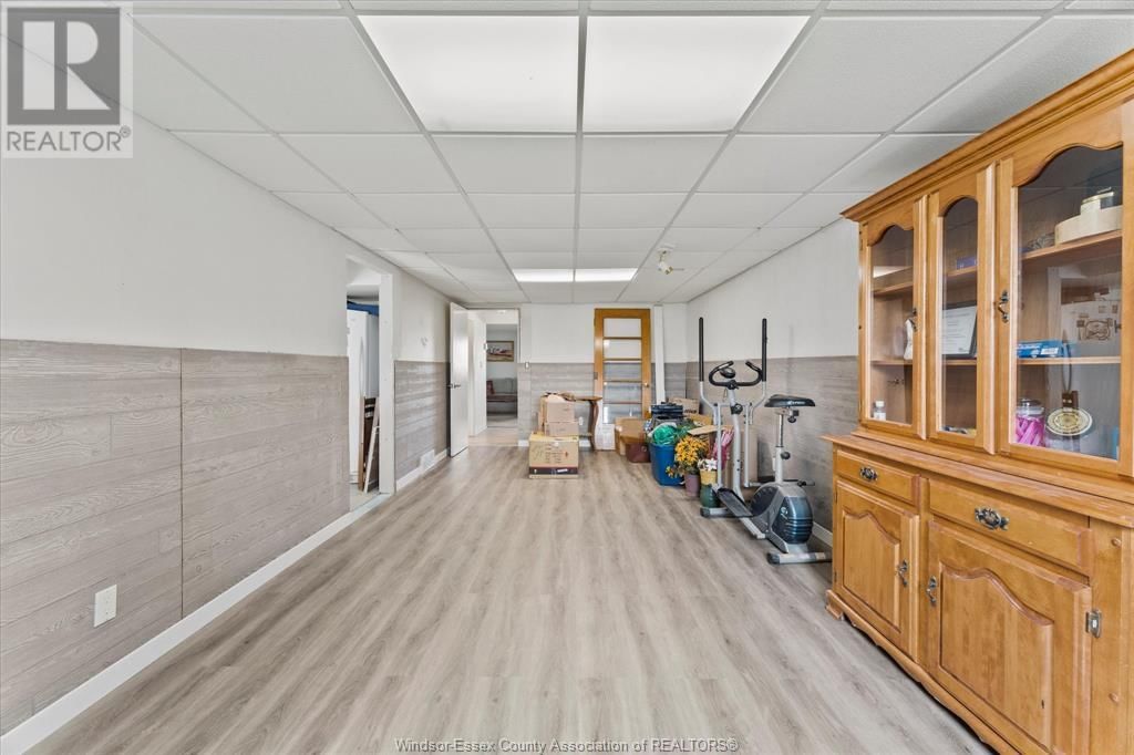 7149 WILLIAM STREET Image 25