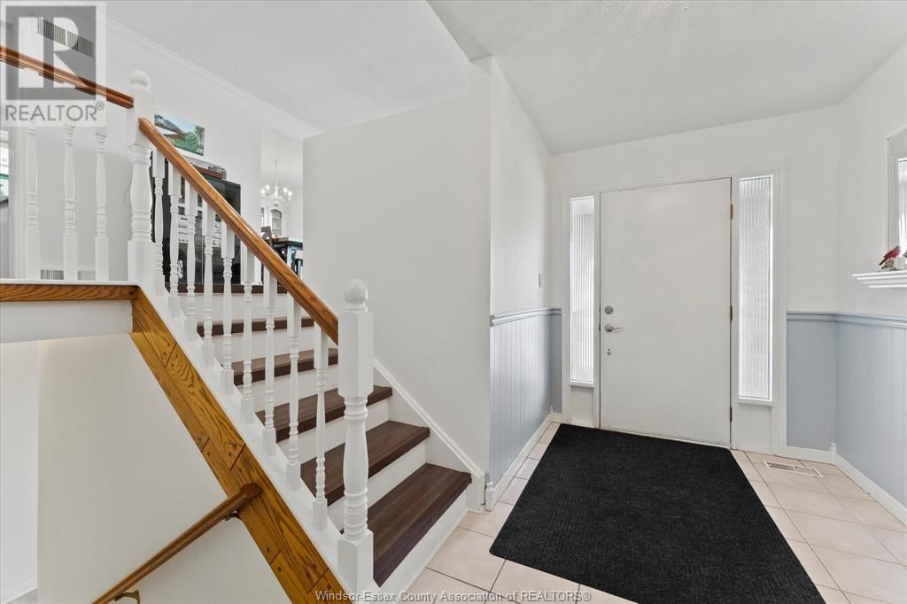 7149 WILLIAM STREET Image 5