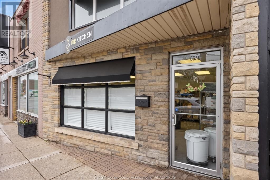 5550-60 WYANDOTTE STREET EAST Image 19