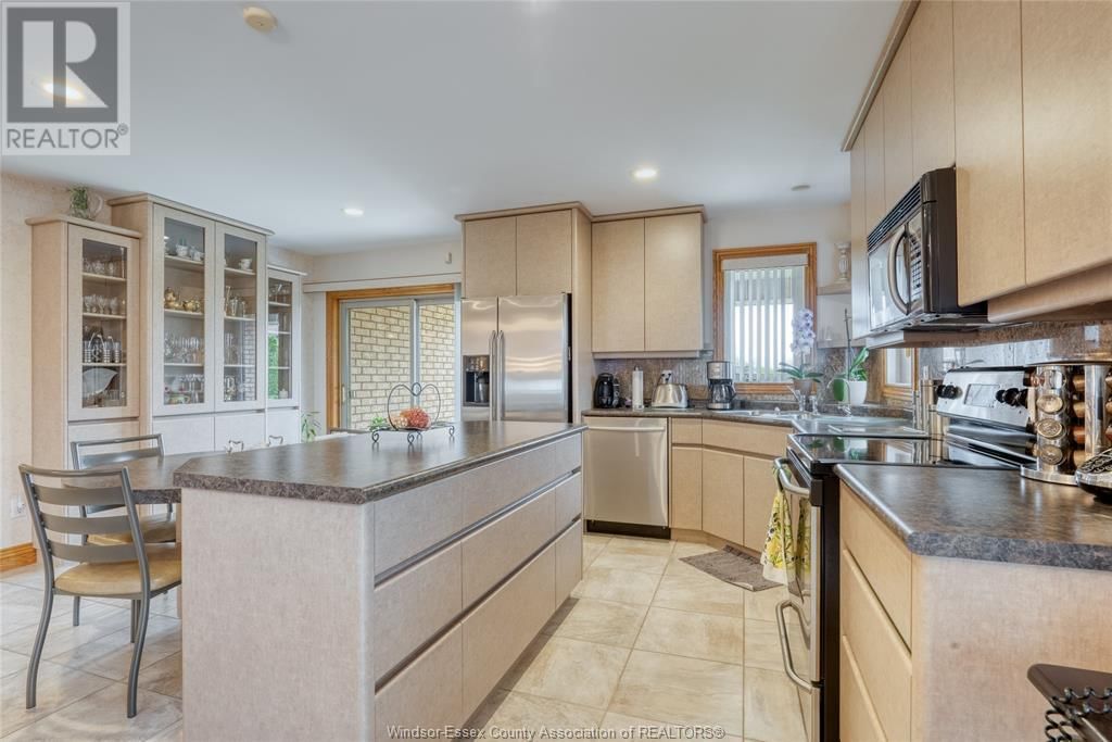 10859 MANCROFT Image 7