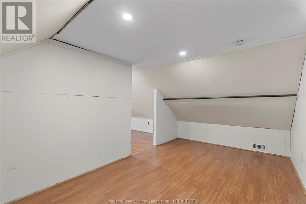 845 BRIDGE AVENUE Image 19