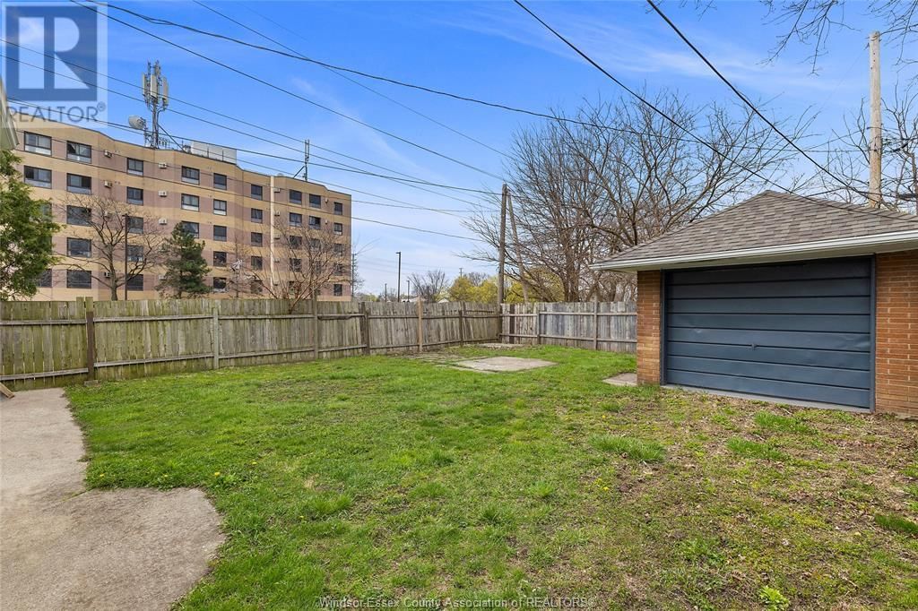 845 BRIDGE AVENUE Image 24