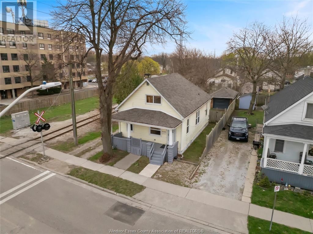 845 BRIDGE AVENUE Image 33