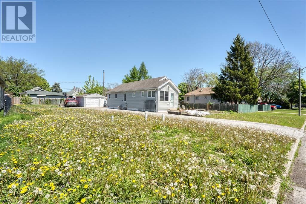 768 CHARLOTTE Image 10