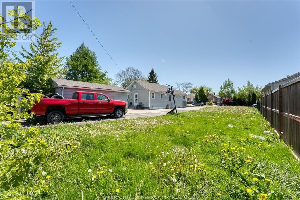 768 CHARLOTTE Image 12