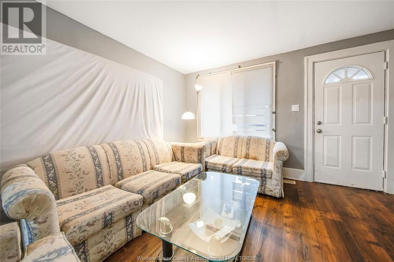 Room2