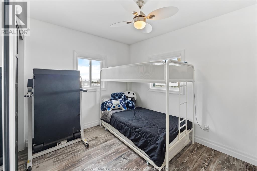 1458 CAILLE AVENUE Image 23