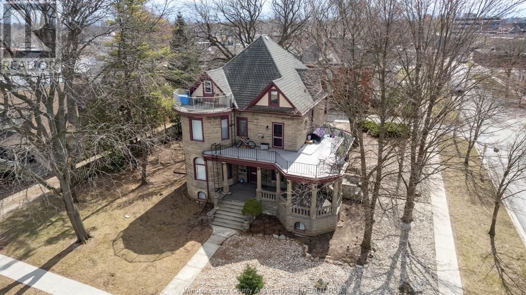 18 CLARK STREET EAST Image 1