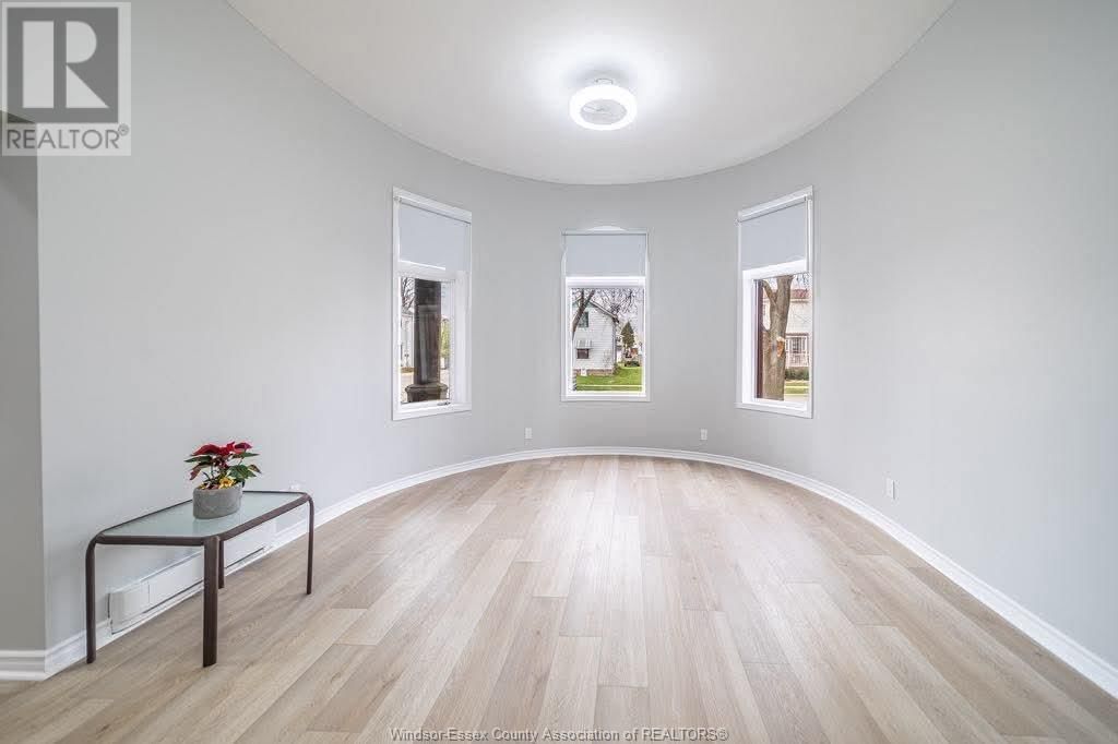 18 CLARK STREET EAST Image 19