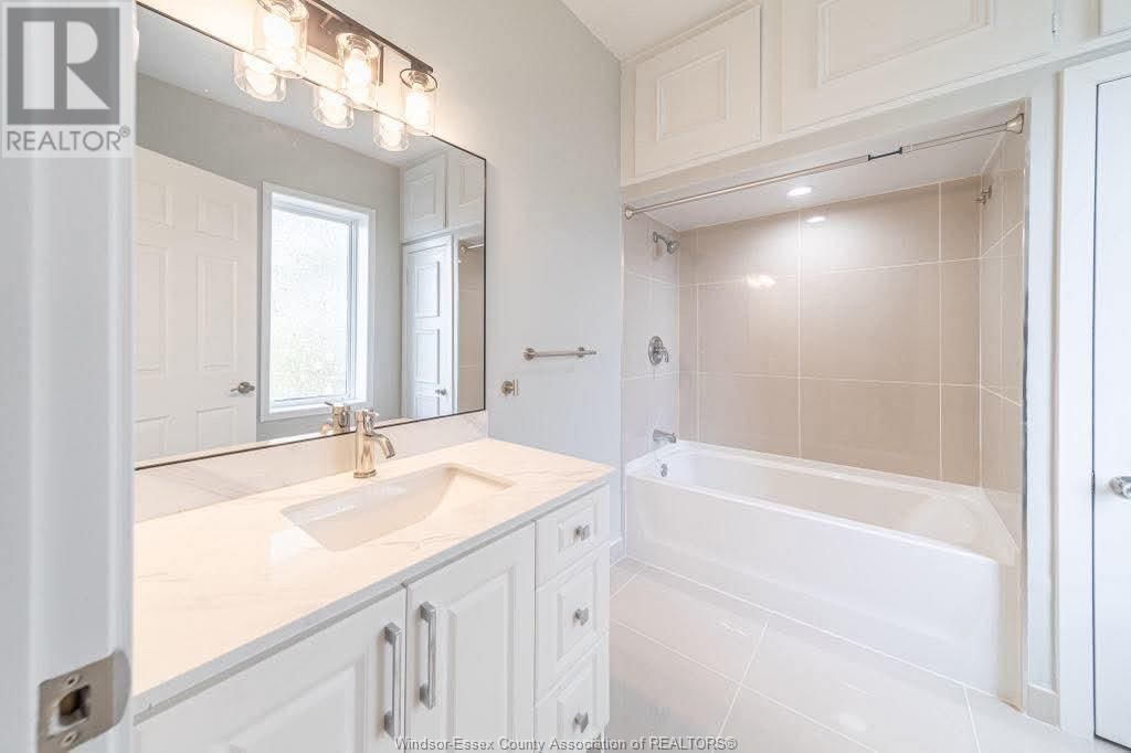 18 CLARK STREET EAST Image 20